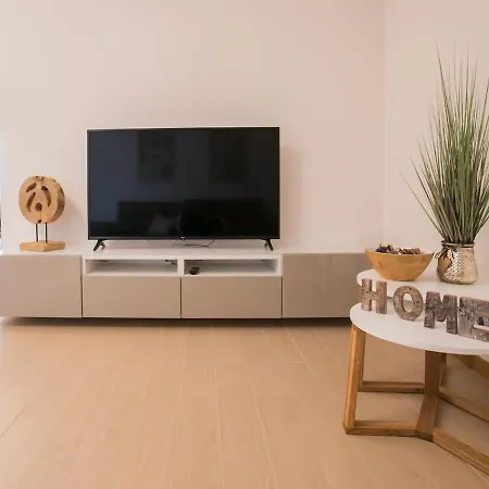 Luxurious Beach In Praia Da Rocha 2 Bedrooms بورتيماو